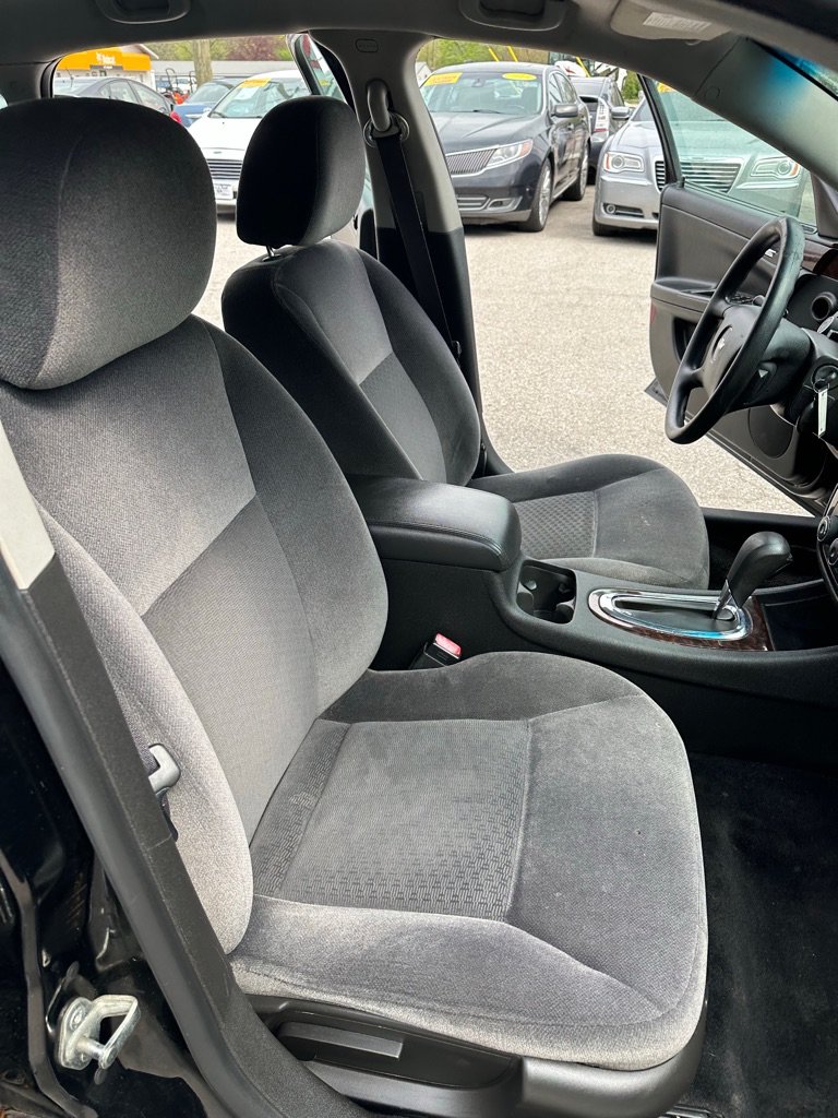 Used 2016 Chevrolet Impala Limited LS FWD image 16