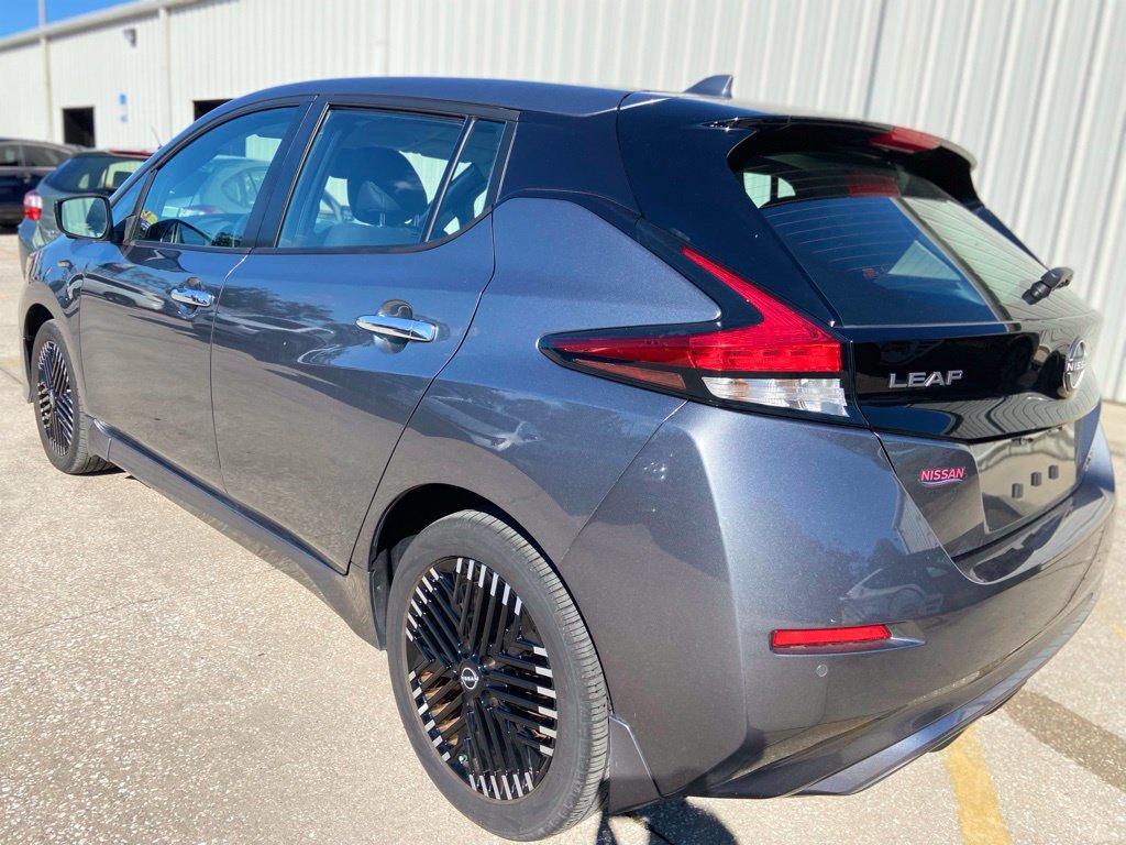 Used 2023 Nissan Leaf SV Plus FWD image 3
