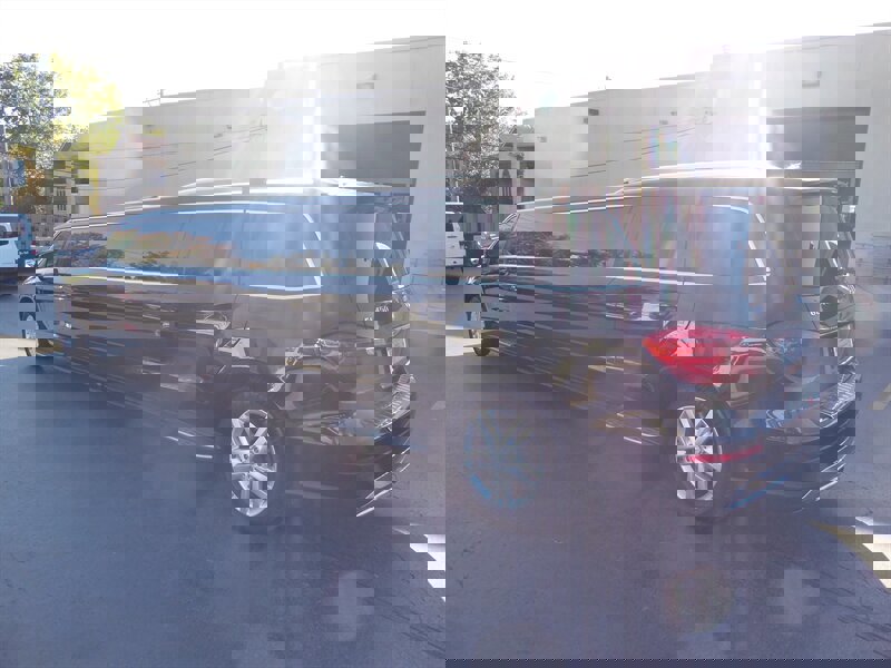 Used 2013 Mercedes-Benz GL 450 4MATIC image 4