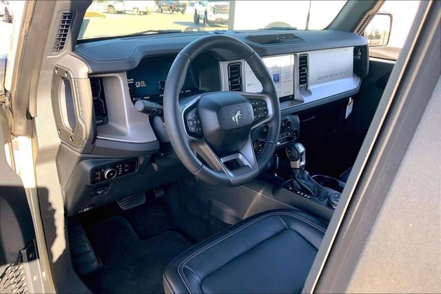 New 2025 Ford Bronco Outer Banks image 6
