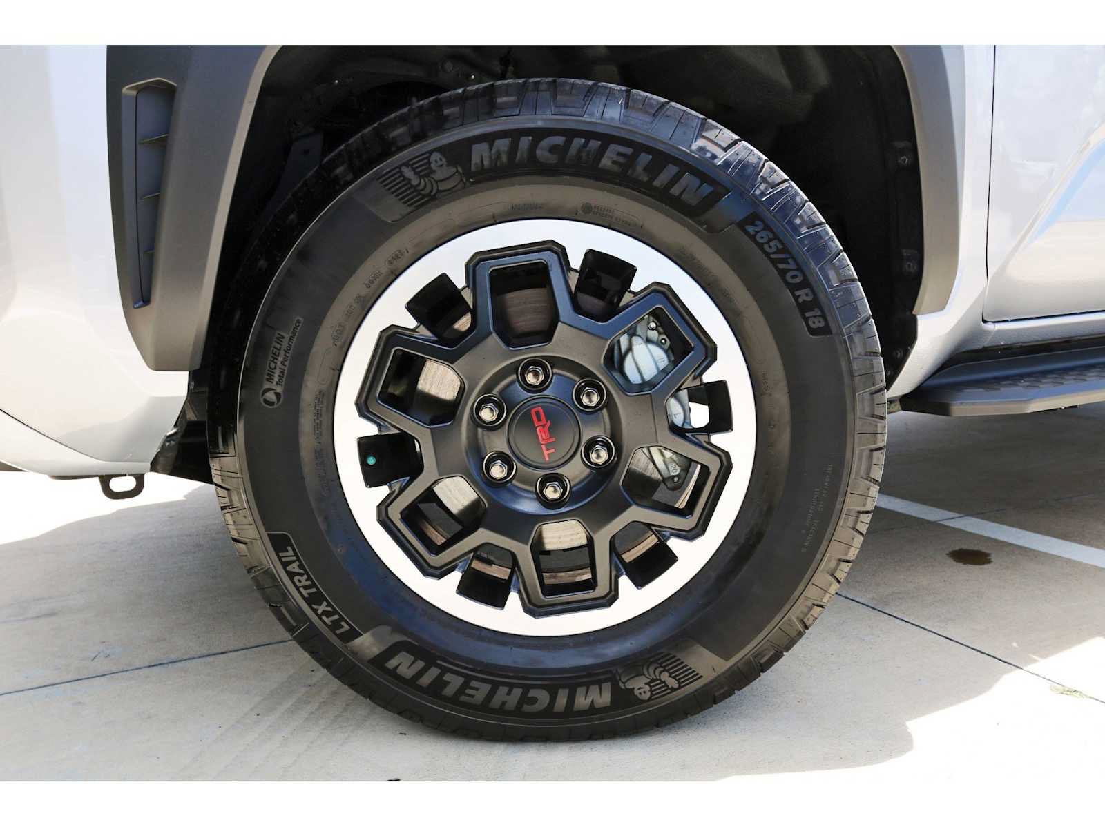 Used 2025 Toyota 4Runner TRD Off-Road Premium AWD/4WD image 29