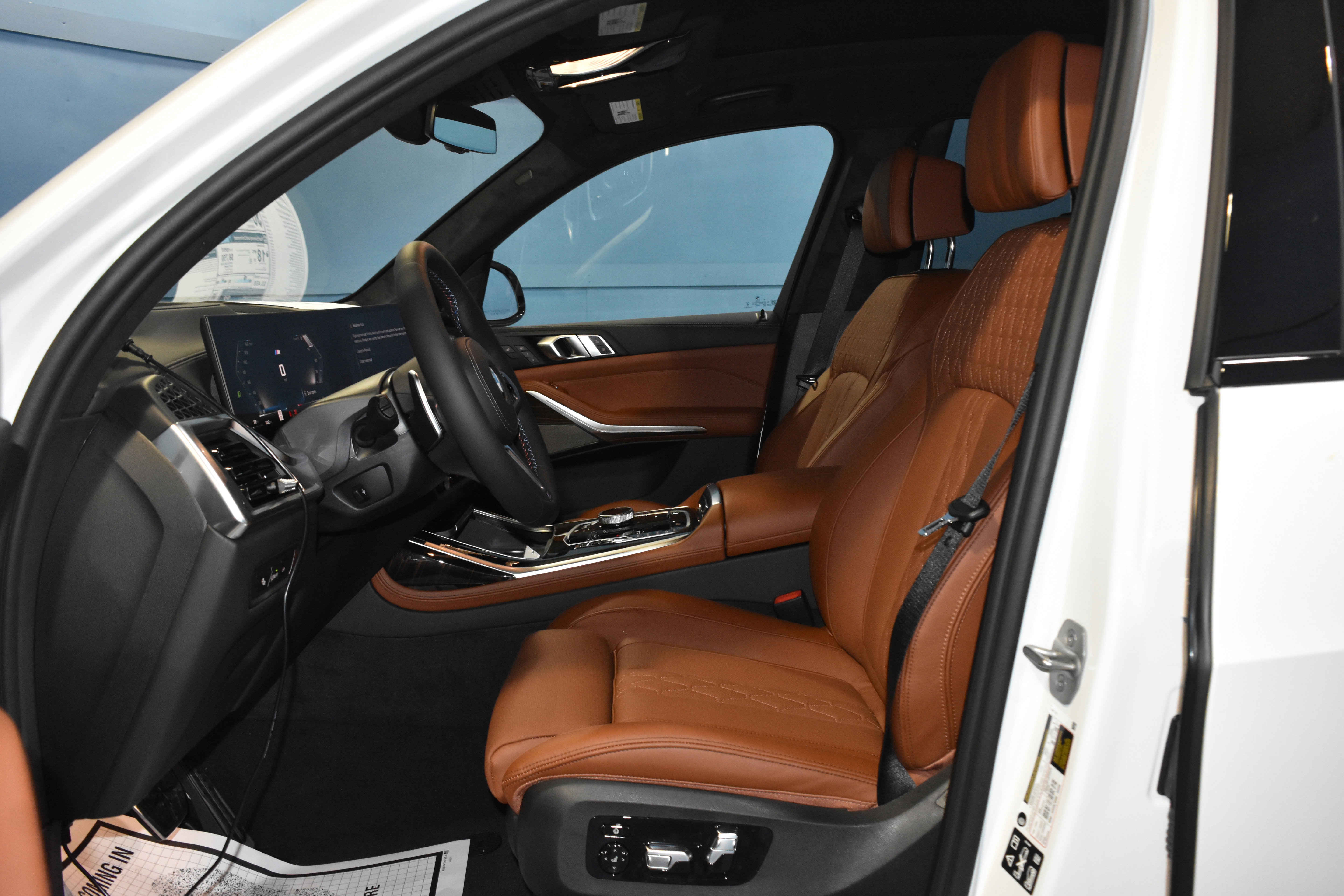 New 2026 BMW X7 M60i image 7