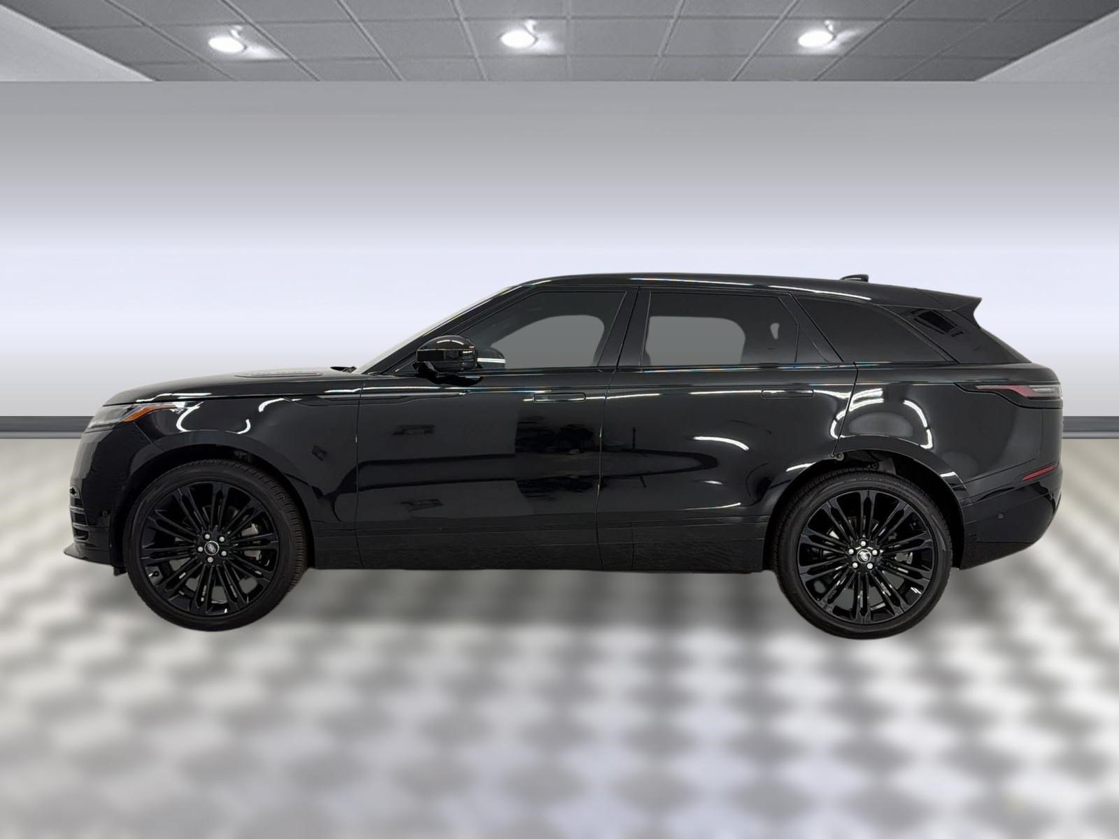 Certified 2026 Land Rover Range Rover Velar Dynamic SE AWD/4WD image 2