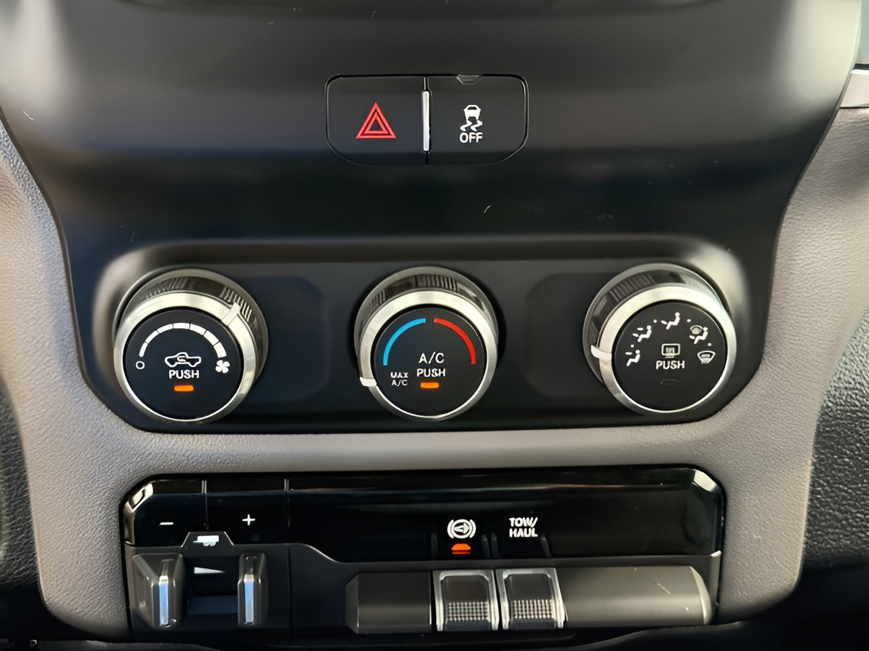 Used 2019 RAM 2500 Big Horn AWD/4WD image 26
