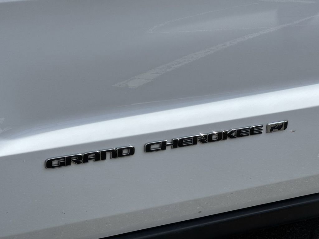 Used 2022 Jeep Grand Cherokee Limited AWD/4WD image 33