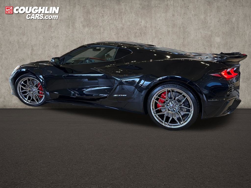 Used 2024 Chevrolet Corvette Z06 image 2