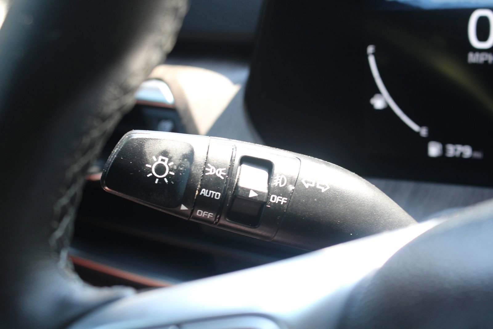 Certified 2024 Kia Telluride SX Prestige w/ Towing Package image 25