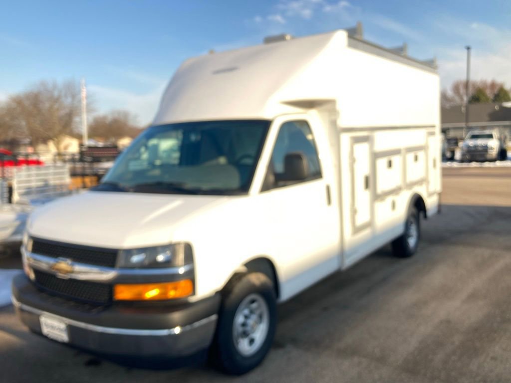 New 2025 Chevrolet Express 3500 w/ Power Convenience Package RWD image 5