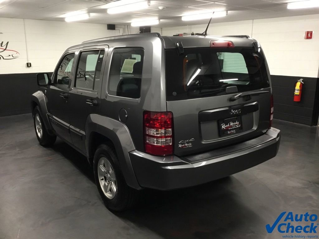 Used 2012 Jeep Liberty Sport AWD/4WD image 7