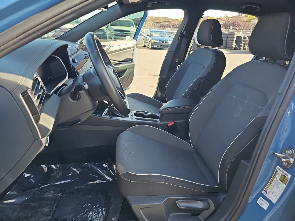 Used 2025 Volkswagen Jetta Sport FWD image 15