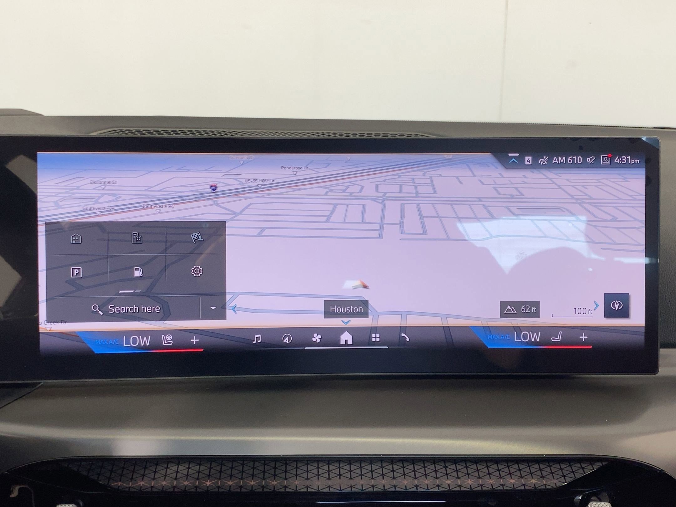 Used 2026 BMW 330i Sedan w/ M Sport Package image 24