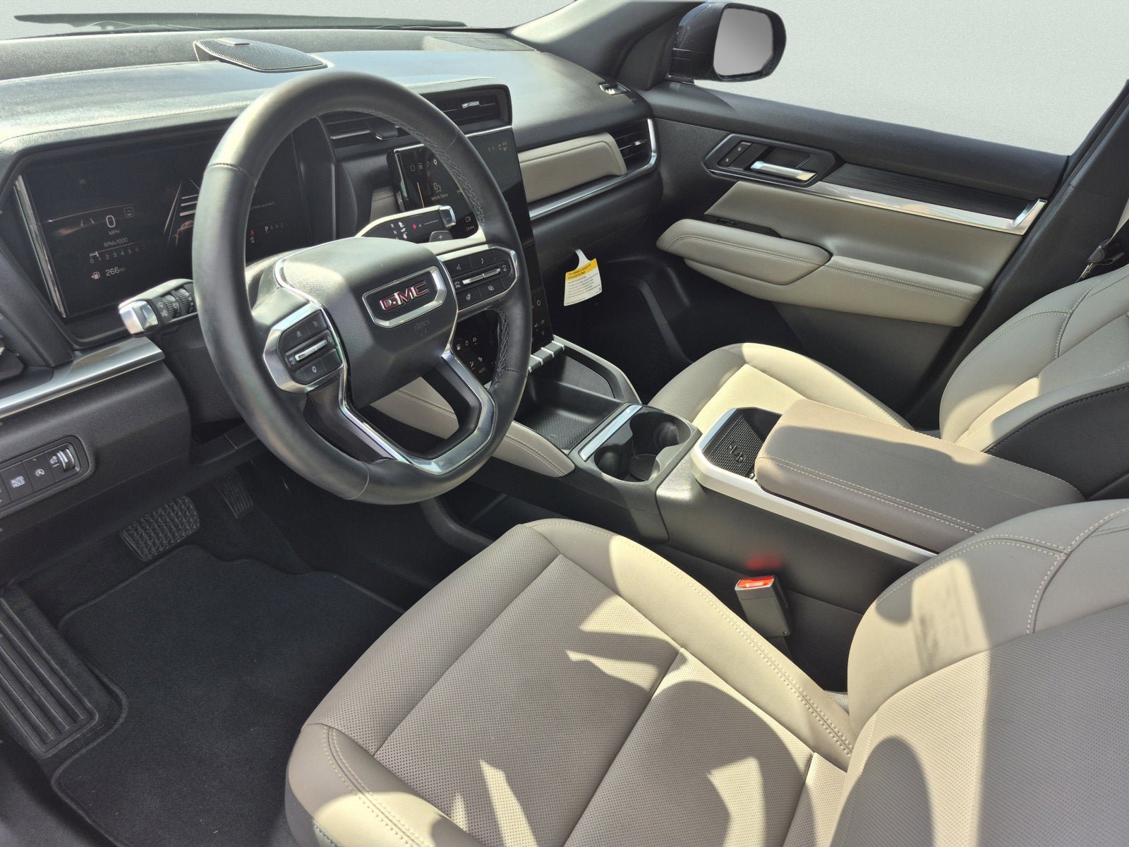 Used 2026 GMC Terrain Elevation w/ Elevation Premium Package FWD image 20