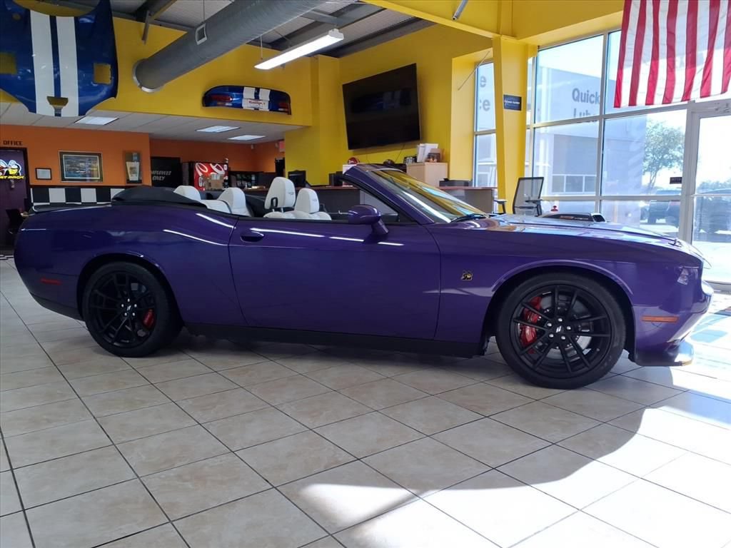 New 2023 Dodge Challenger R/T Scat Pack w/ Plus Package RWD image 4