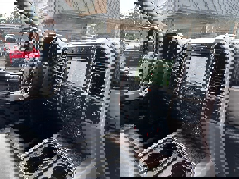 Used 2018 Ford F250 Lariat w/ Lariat Ultimate Package image 24