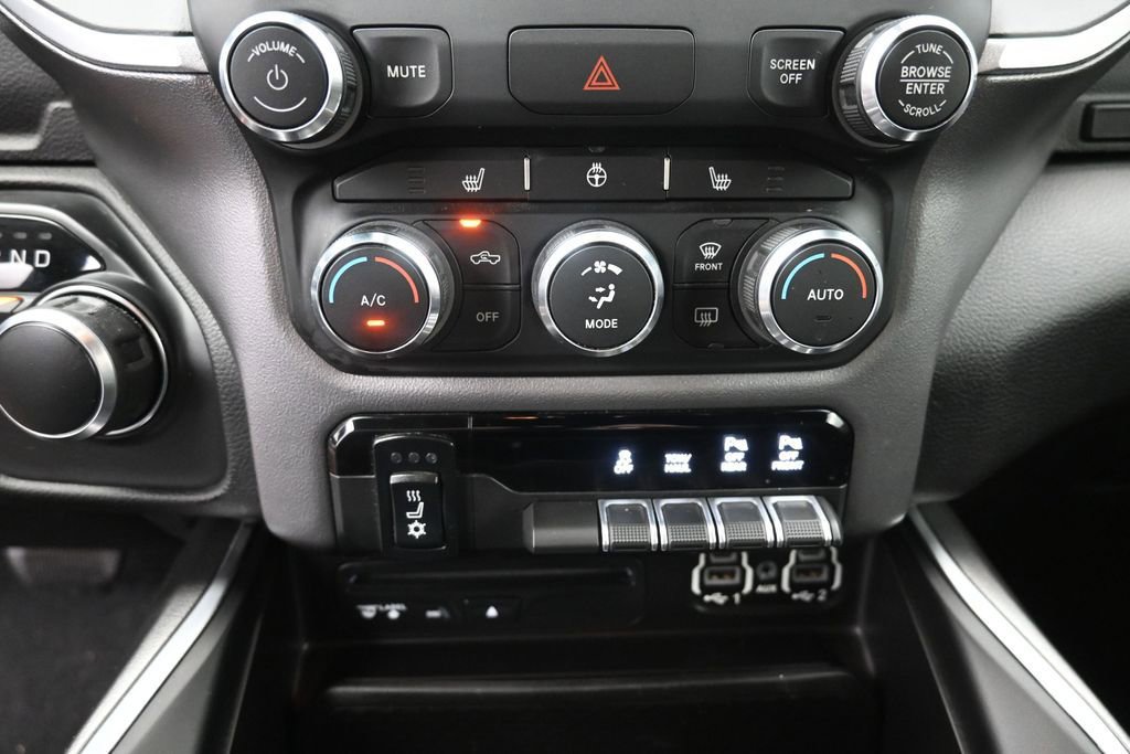 Used 2019 RAM 1500 Big Horn AWD/4WD image 9