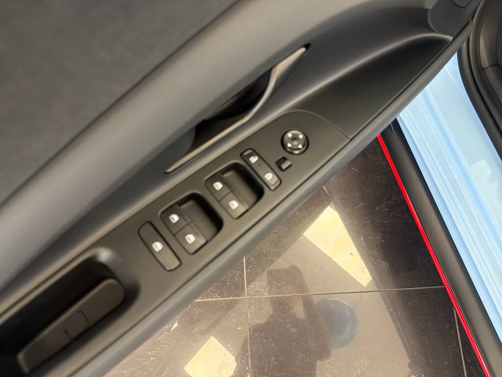 New 2026 Hyundai Elantra N FWD image 9
