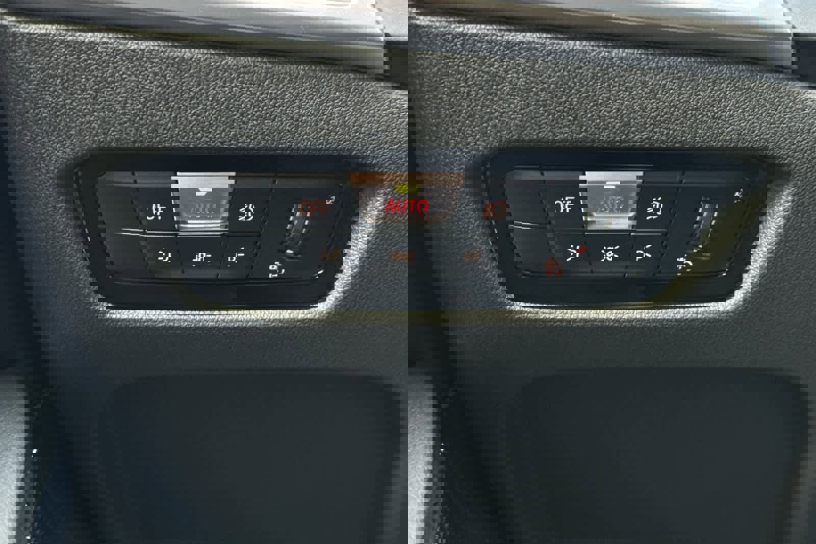 Used 2025 BMW 330i xDrive Sedan image 29