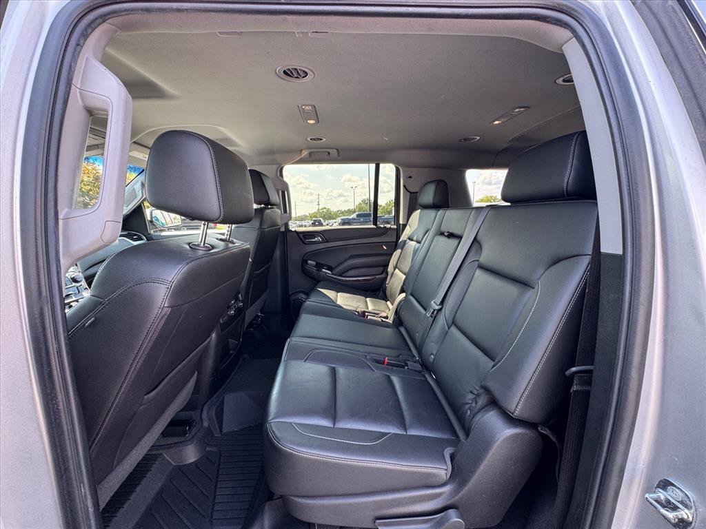 Used 2019 Chevrolet Suburban LT RWD image 12