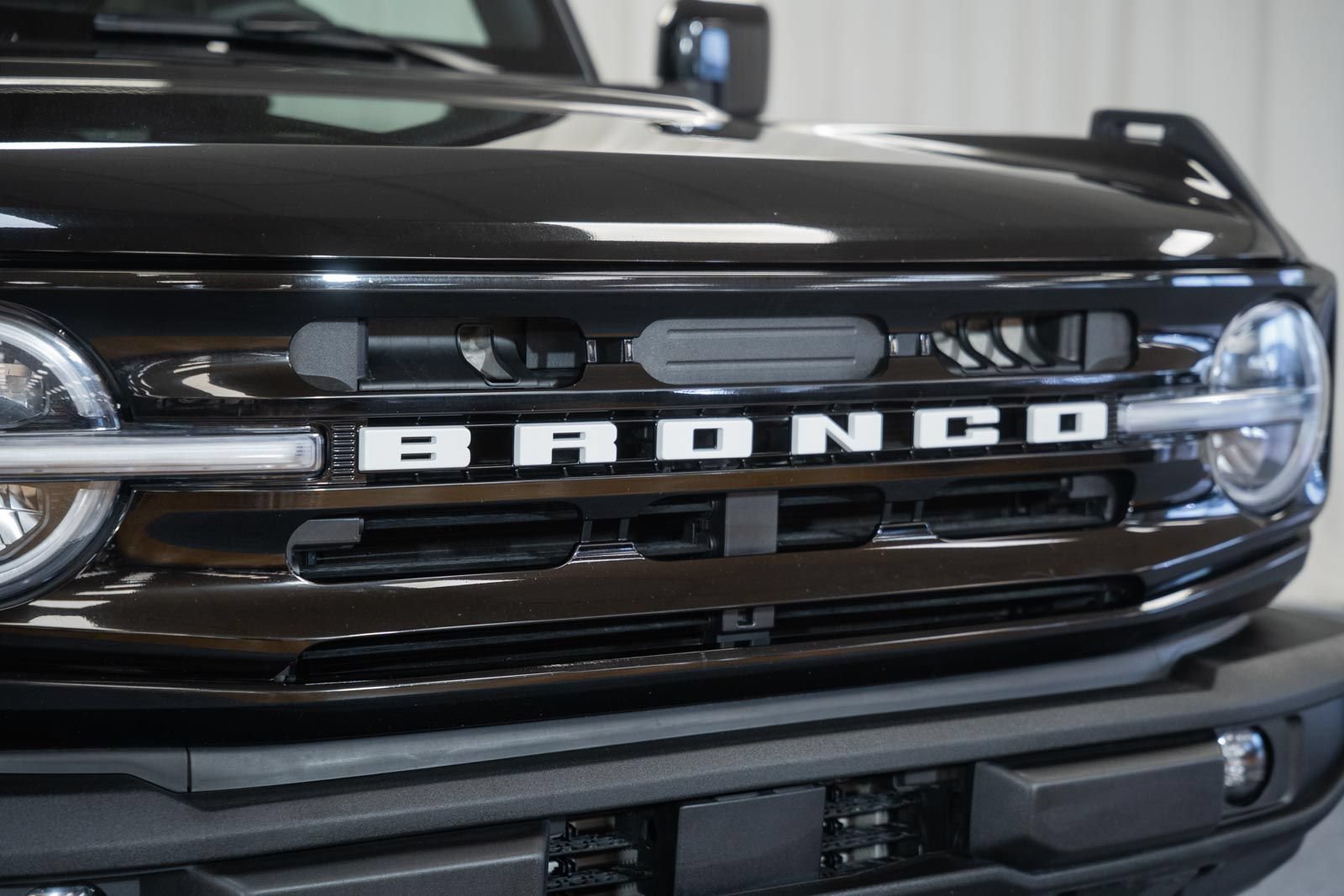 Certified 2025 Ford Bronco Outer Banks AWD/4WD image 13