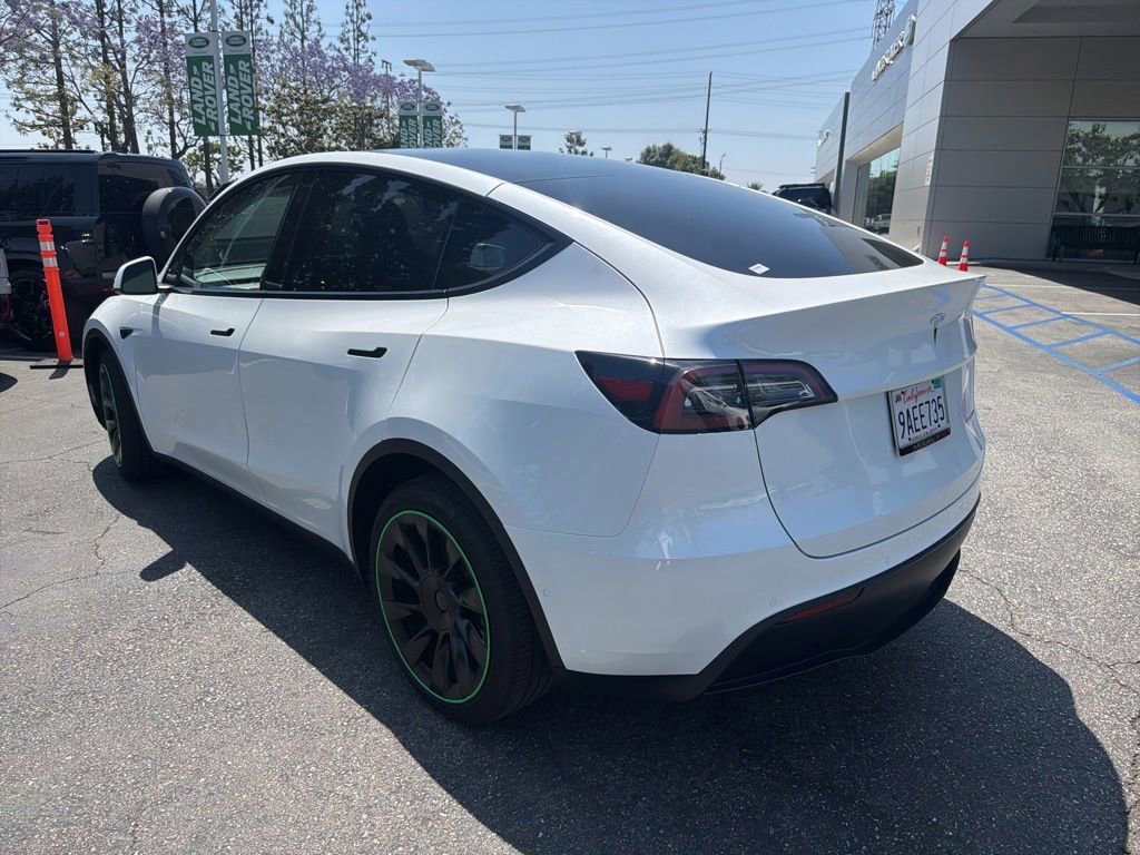 Used 2022 Tesla Model Y Long Range AWD/4WD image 4
