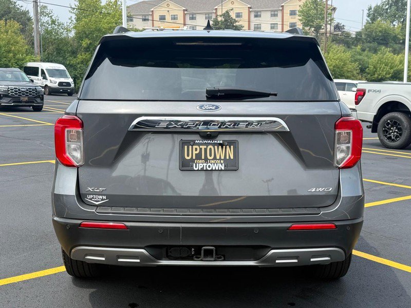 Certified 2023 Ford Explorer XLT w/ Equipment Group 202A AWD/4WD image 5