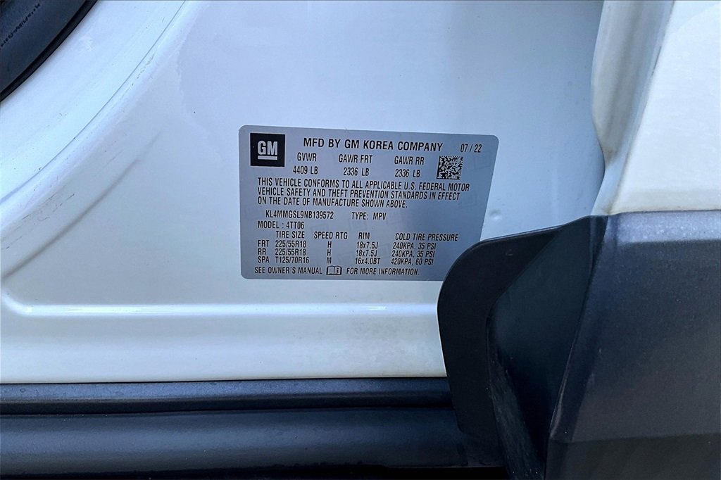 Certified 2022 Buick Encore GX Essence w/ Advanced Technology Package image 17