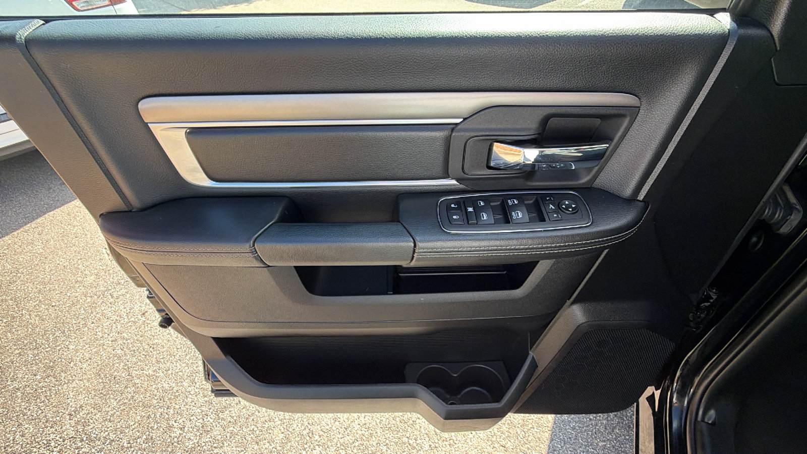 Certified 2024 RAM 1500 Warlock w/ Electronics Group AWD/4WD image 14