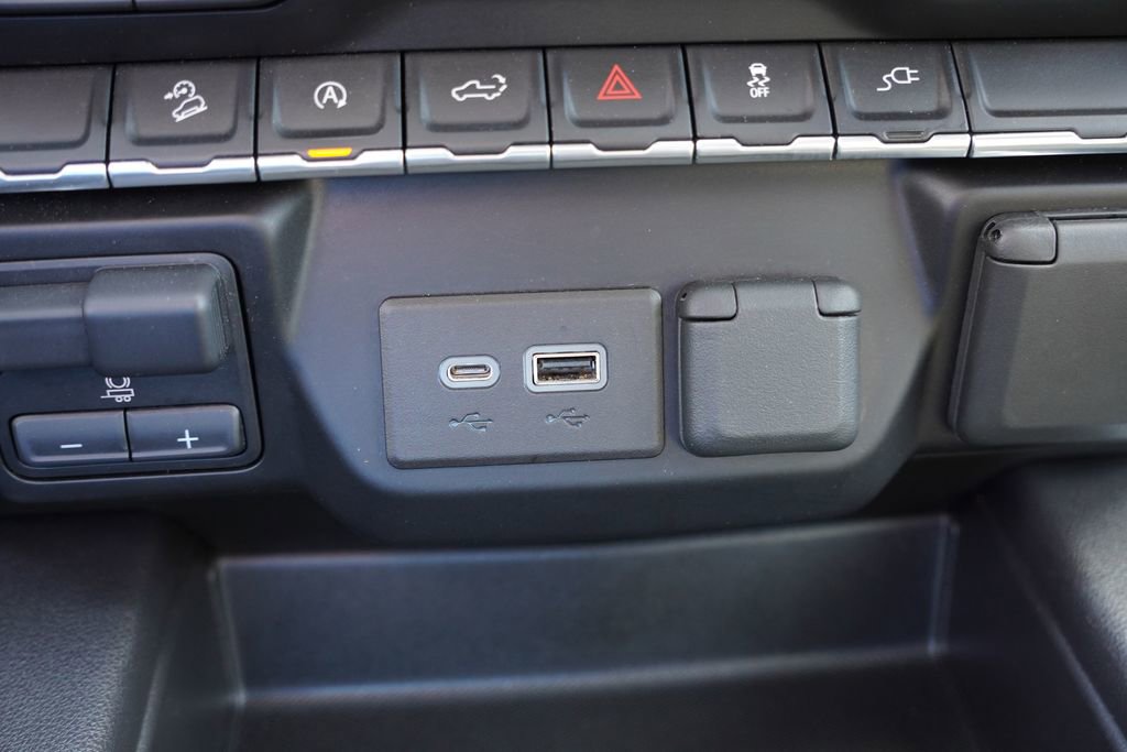 Certified 2021 Chevrolet Silverado 1500 LT Trail Boss w/ Convenience Package II image 29