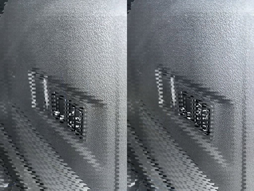 Used 2022 GMC Yukon XL Denali image 33