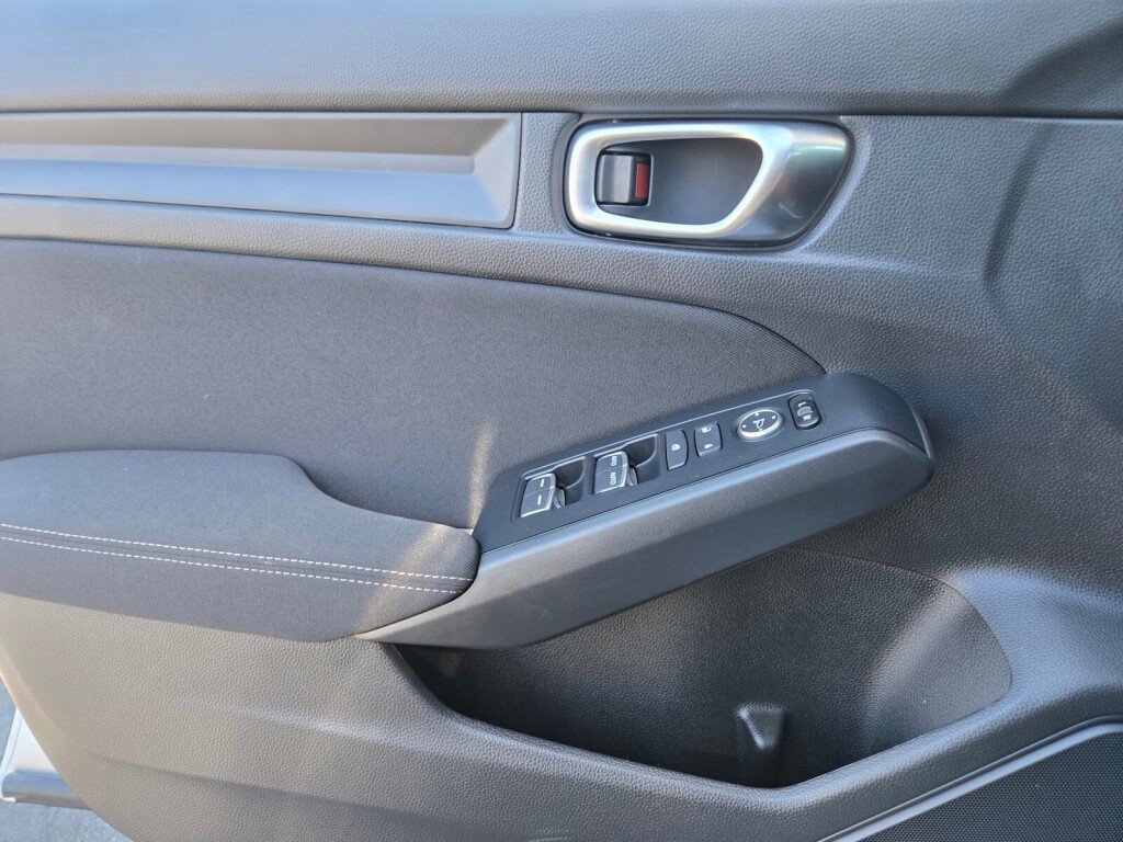 Certified 2025 Honda Civic Sport image 22