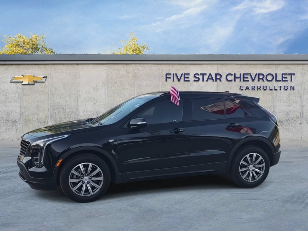 Used 2022 Cadillac XT4 Sport w/ Enhanced Visibility Package FWD image 4