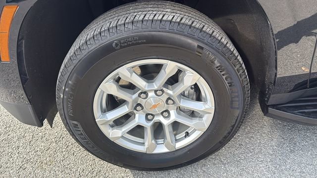 Used 2025 Chevrolet Tahoe LT image 11