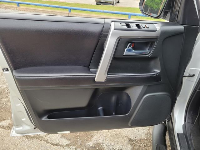 Used 2017 Toyota 4Runner SR5 image 17