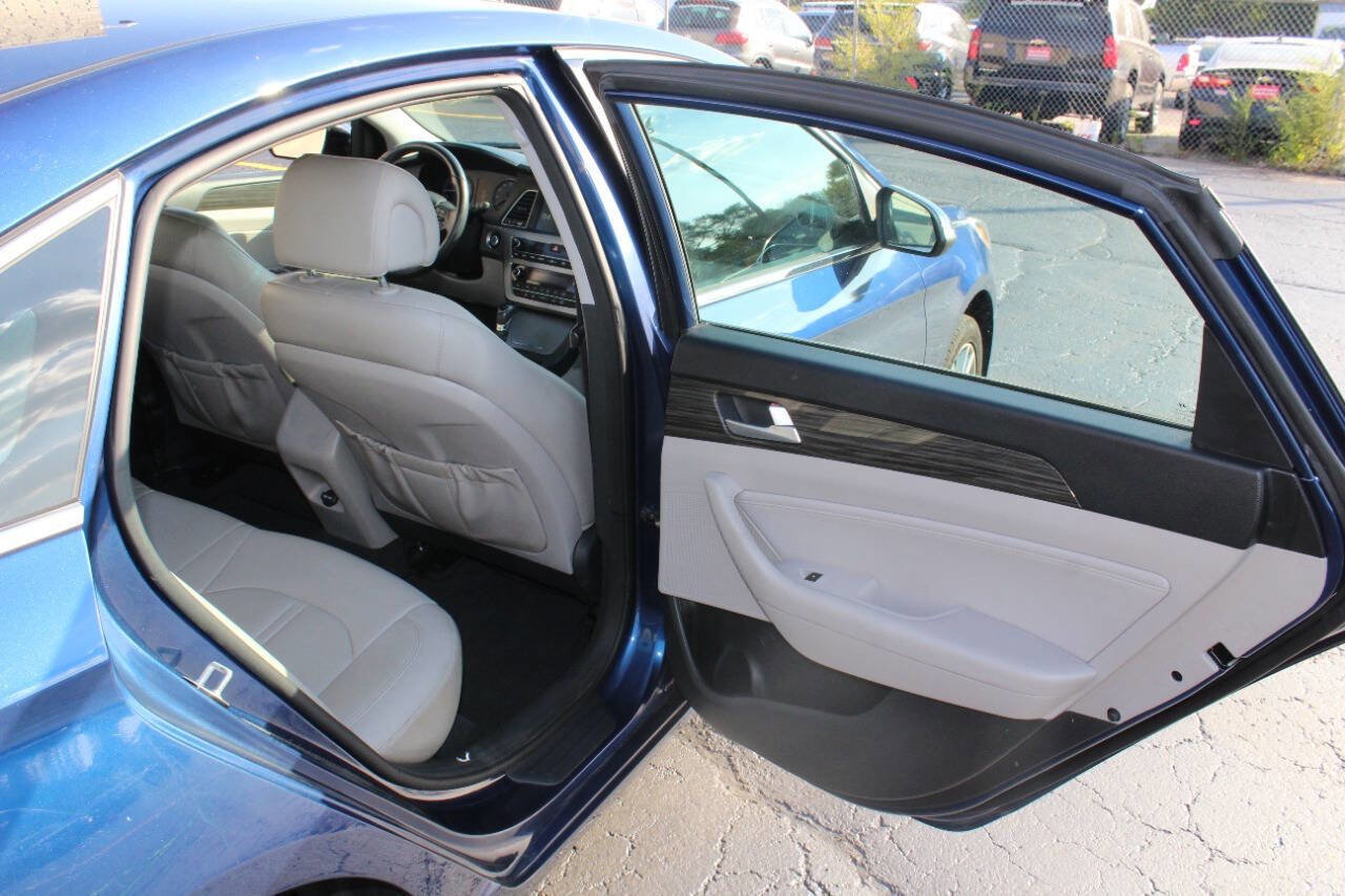 Used 2015 Hyundai Sonata ECO w/ Option Group 08 FWD image 16