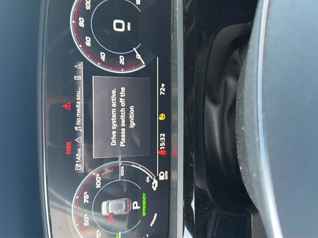 Used 2022 Audi e-tron Chronos image 51