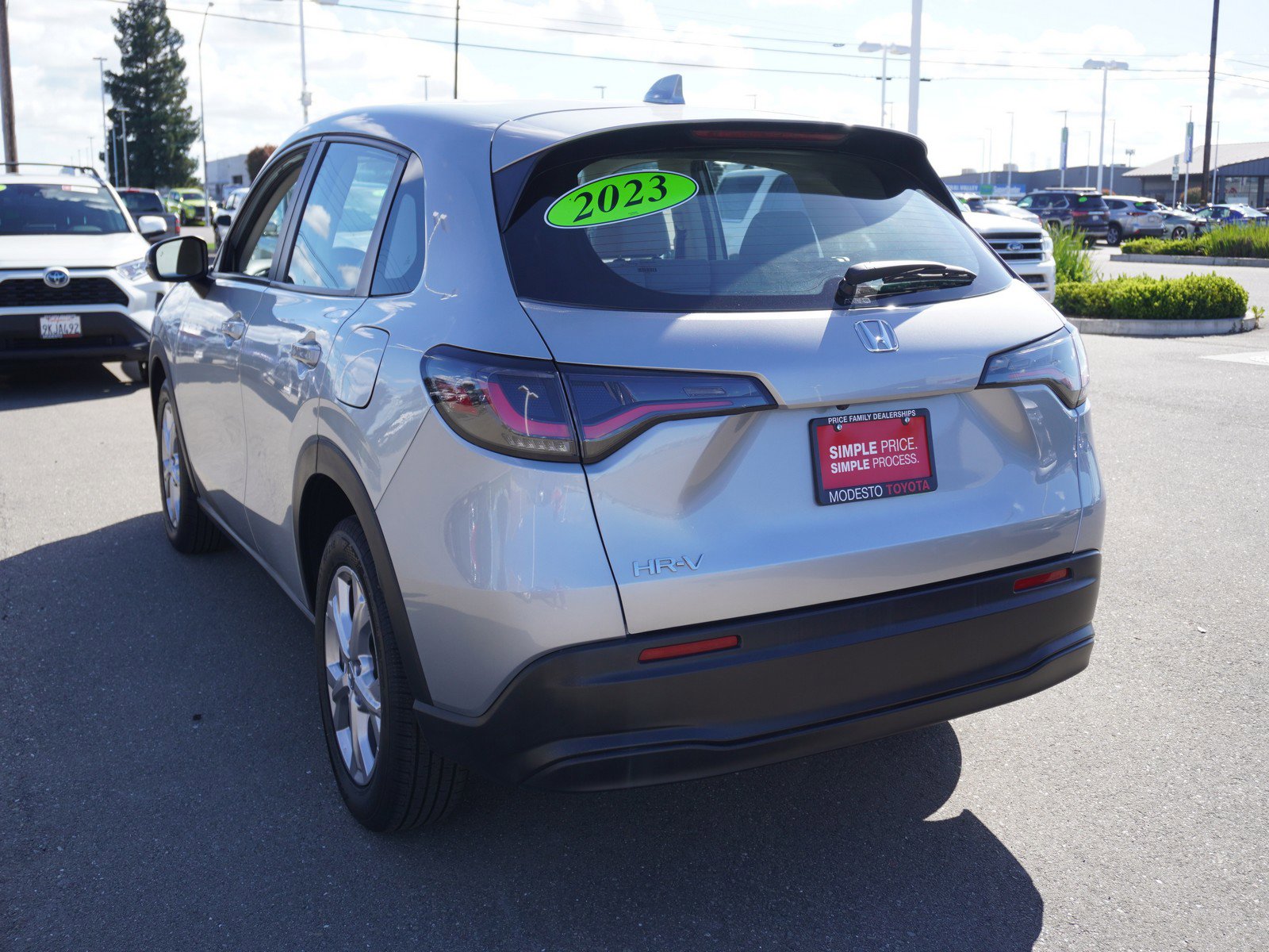 Used 2023 Honda HR-V LX image 8