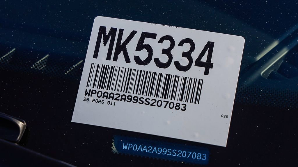 Used 2025 Porsche 911 Carrera image 32