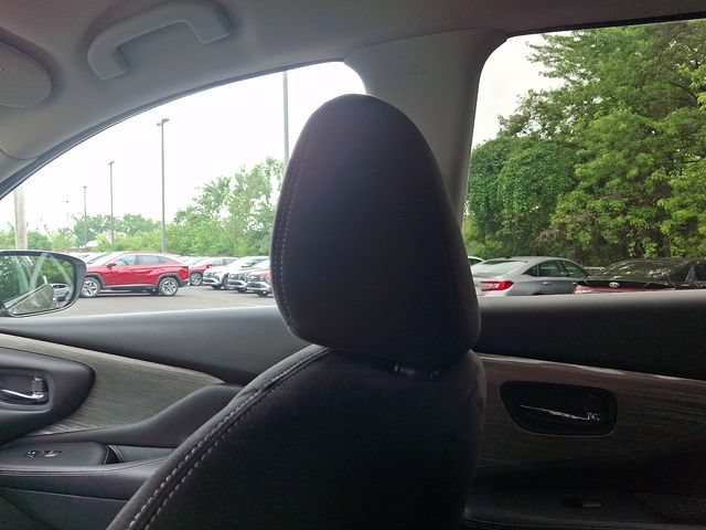Used 2016 Nissan Murano S AWD/4WD image 17