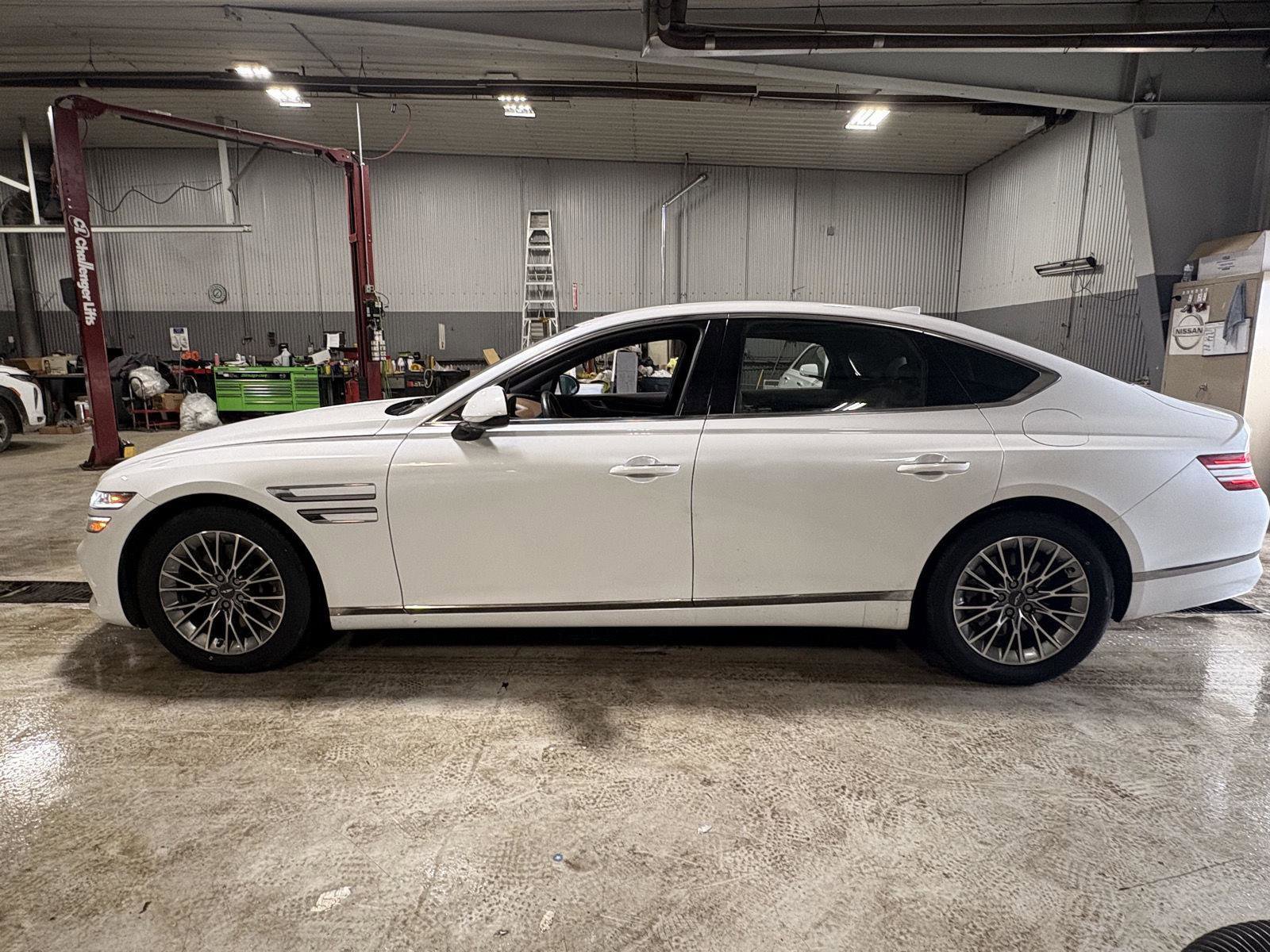 Used 2023 Genesis G80 2.5T image 2