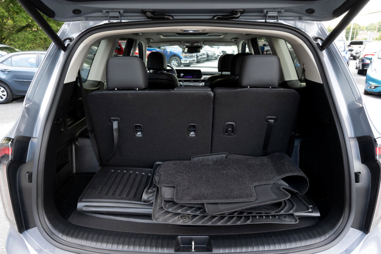 Used 2024 Kia Telluride EX w/ EX Captain's Chair Package image 22