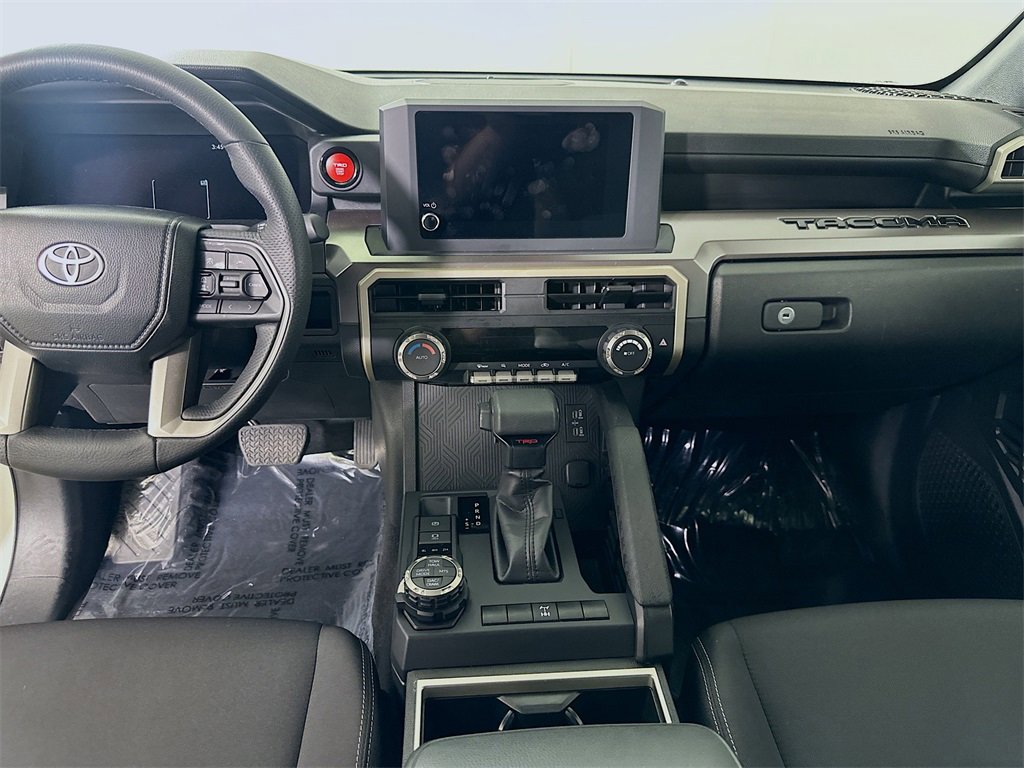 Used 2025 Toyota Tacoma TRD Off-Road image 18