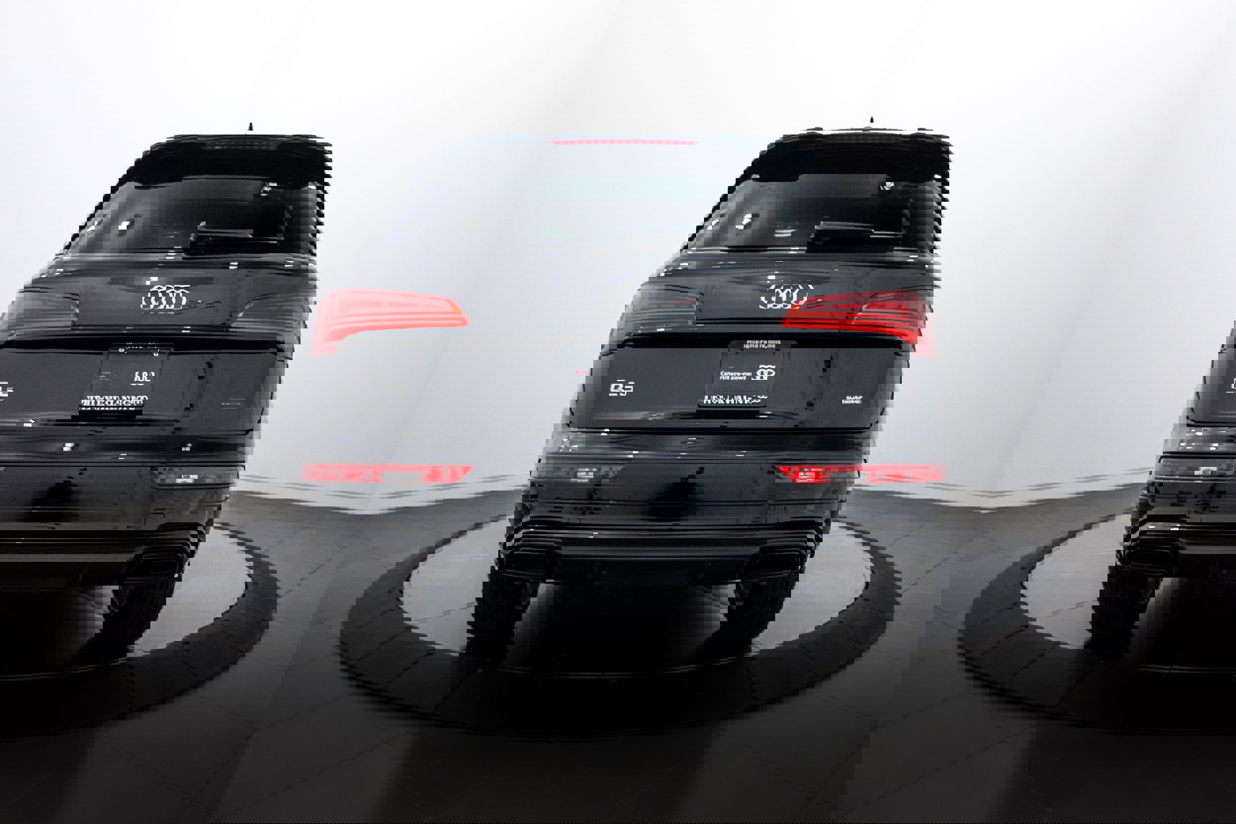 Certified 2025 Audi Q5 2.0T Premium w/ Convenience Plus Package image 21