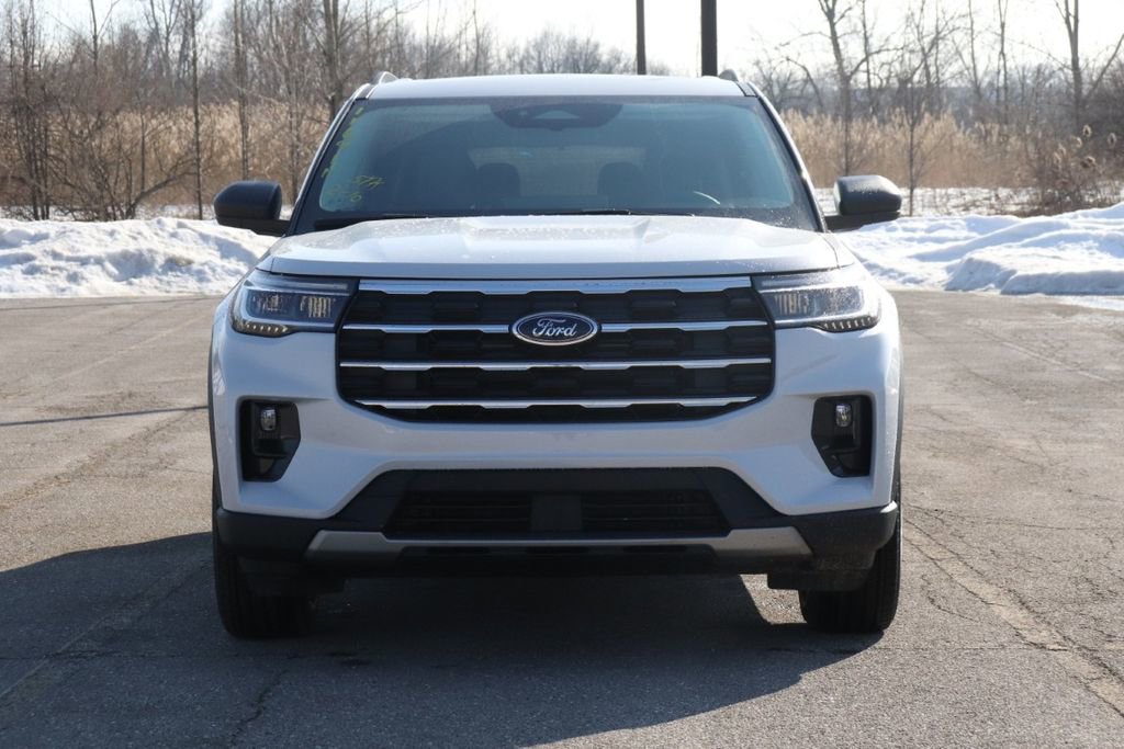 New 2026 Ford Explorer Active w/ Active Comfort Package image 3