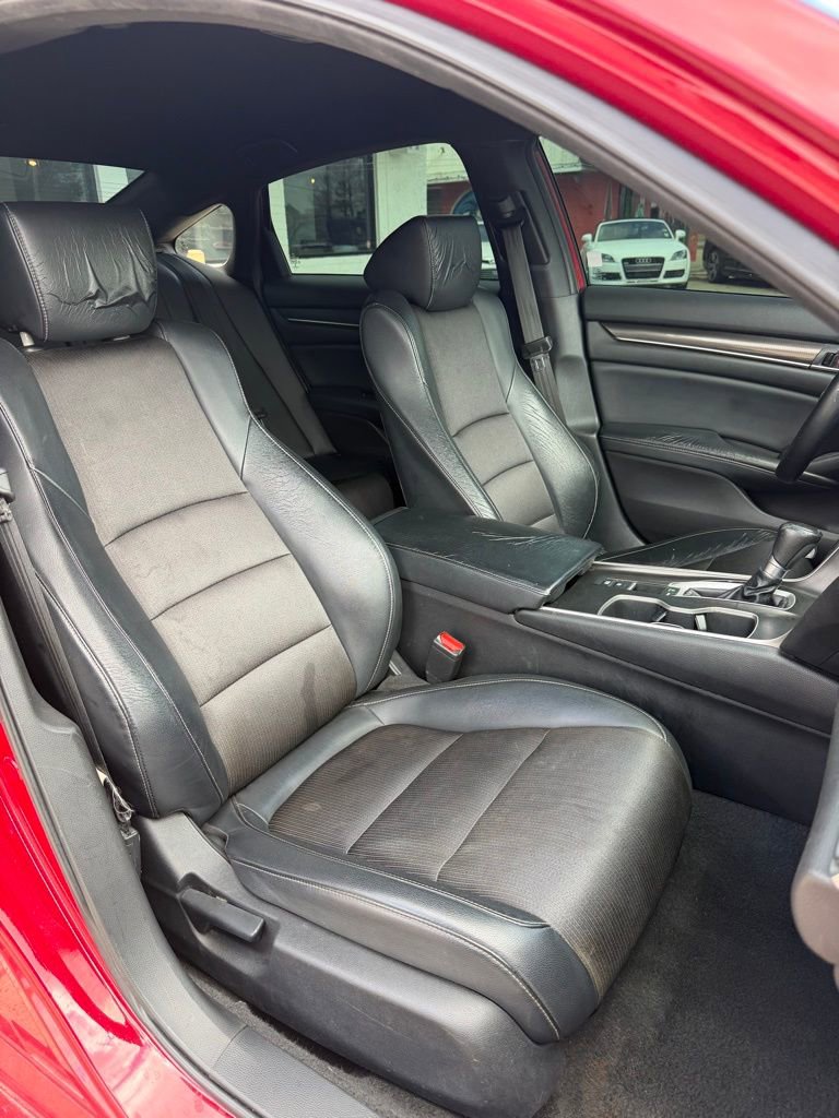 Used 2018 Honda Accord Sport image 22