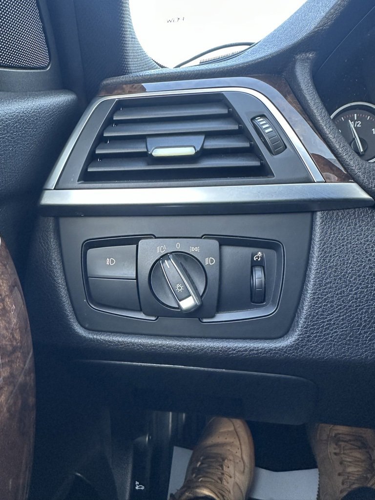 Used 2016 BMW 328i xDrive Wagon image 15