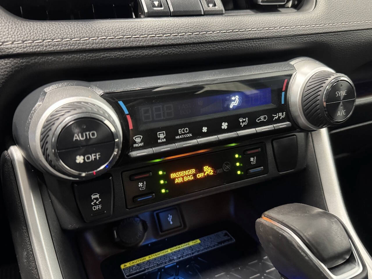 Used 2020 Toyota RAV4 Limited AWD/4WD image 43