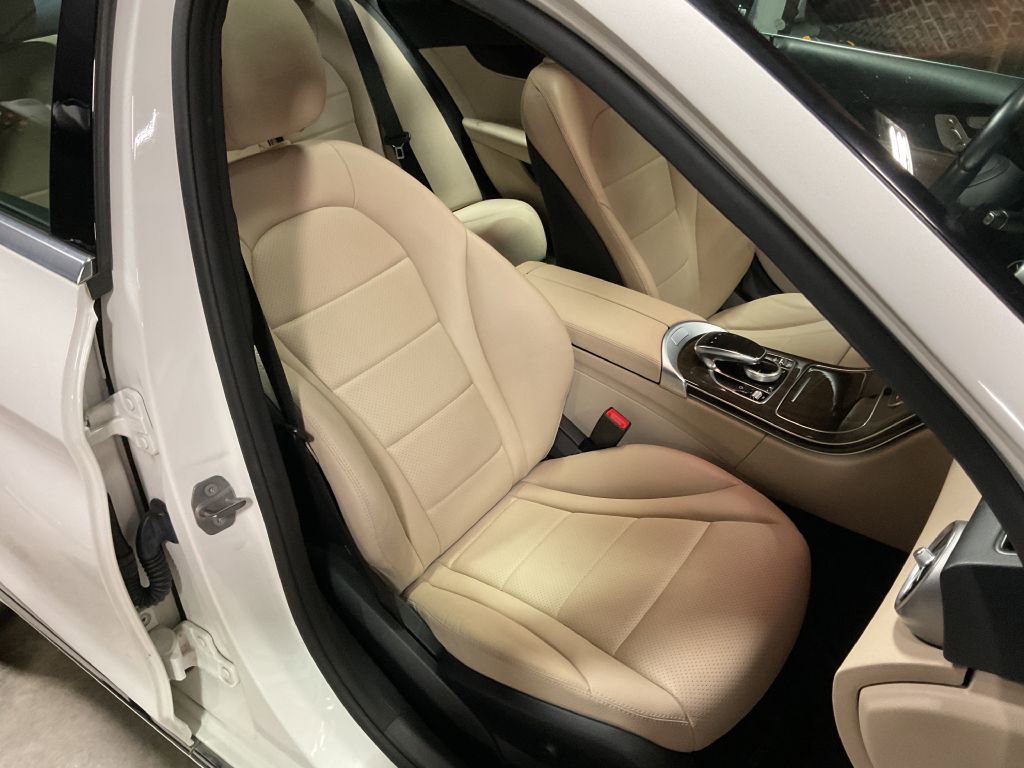 Used 2018 Mercedes-Benz C 300 4MATIC Sedan w/ Multimedia Package image 70