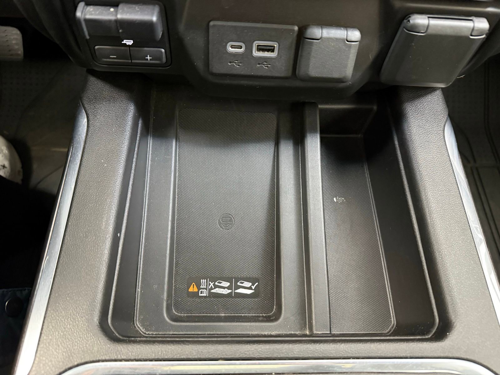 Used 2021 Chevrolet Silverado 2500 LTZ w/ LTZ Plus Package image 26