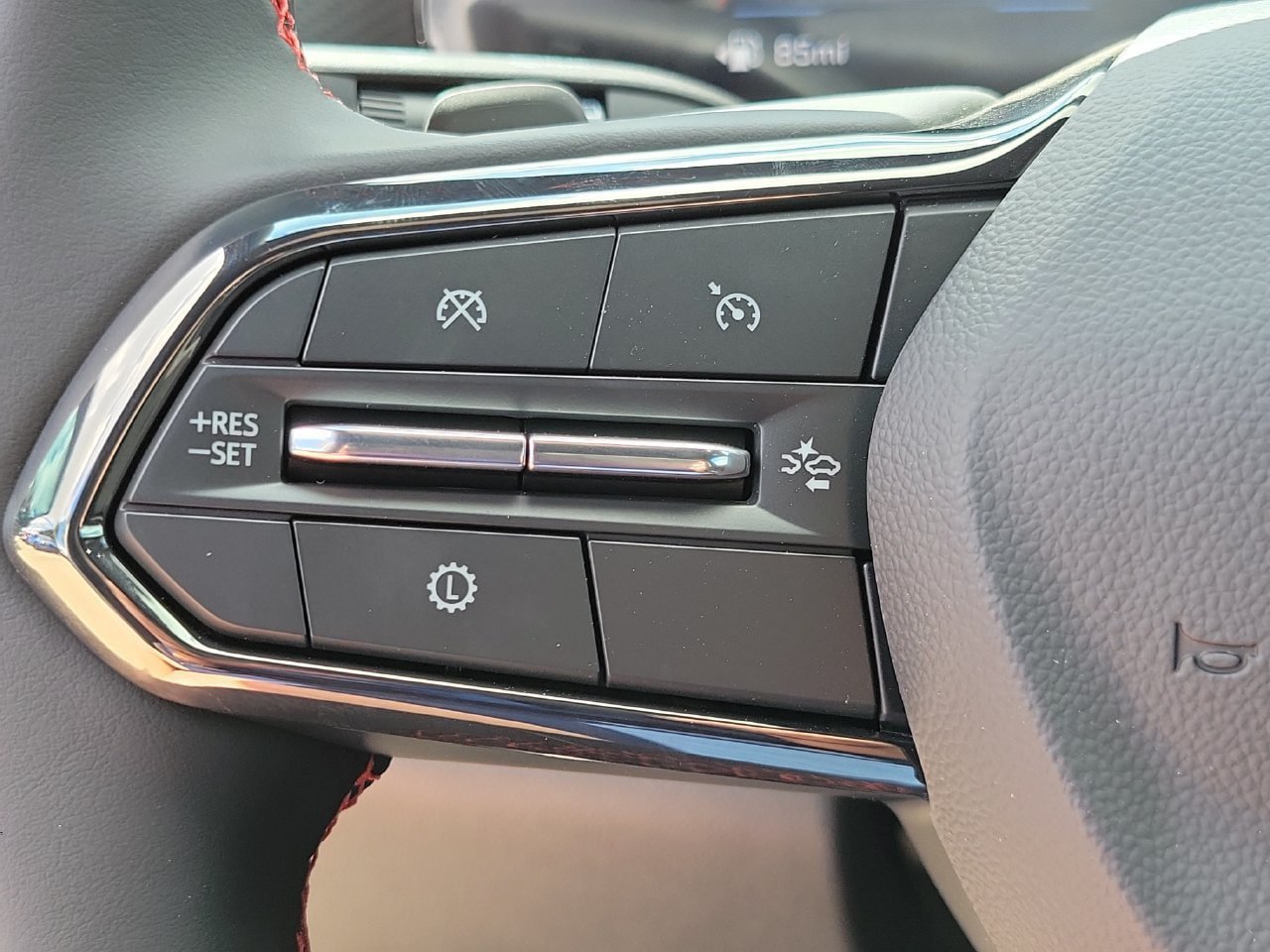 New 2027 Chevrolet Equinox RS w/ Safety and Technology Package FWD image 21