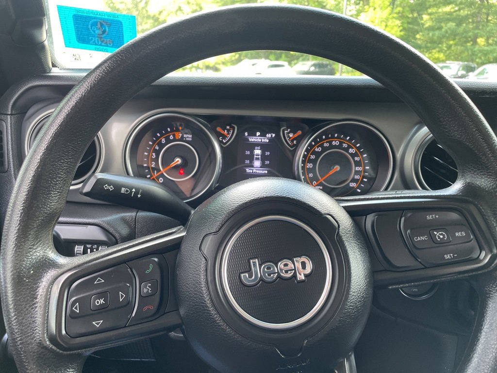 Used 2022 Jeep Gladiator Sport image 15